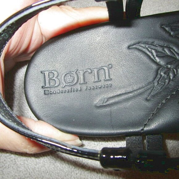 BORN Talica LEATHER Sandals Size 10 ANKLE STRAP Arch ADJUSTABLE Flats TWIST Blac - Picture 7 of 11